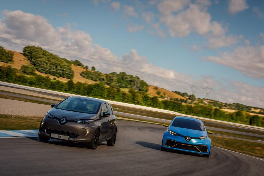  Renault Zoe e-sport 2017 года  (фото 55 из 63)